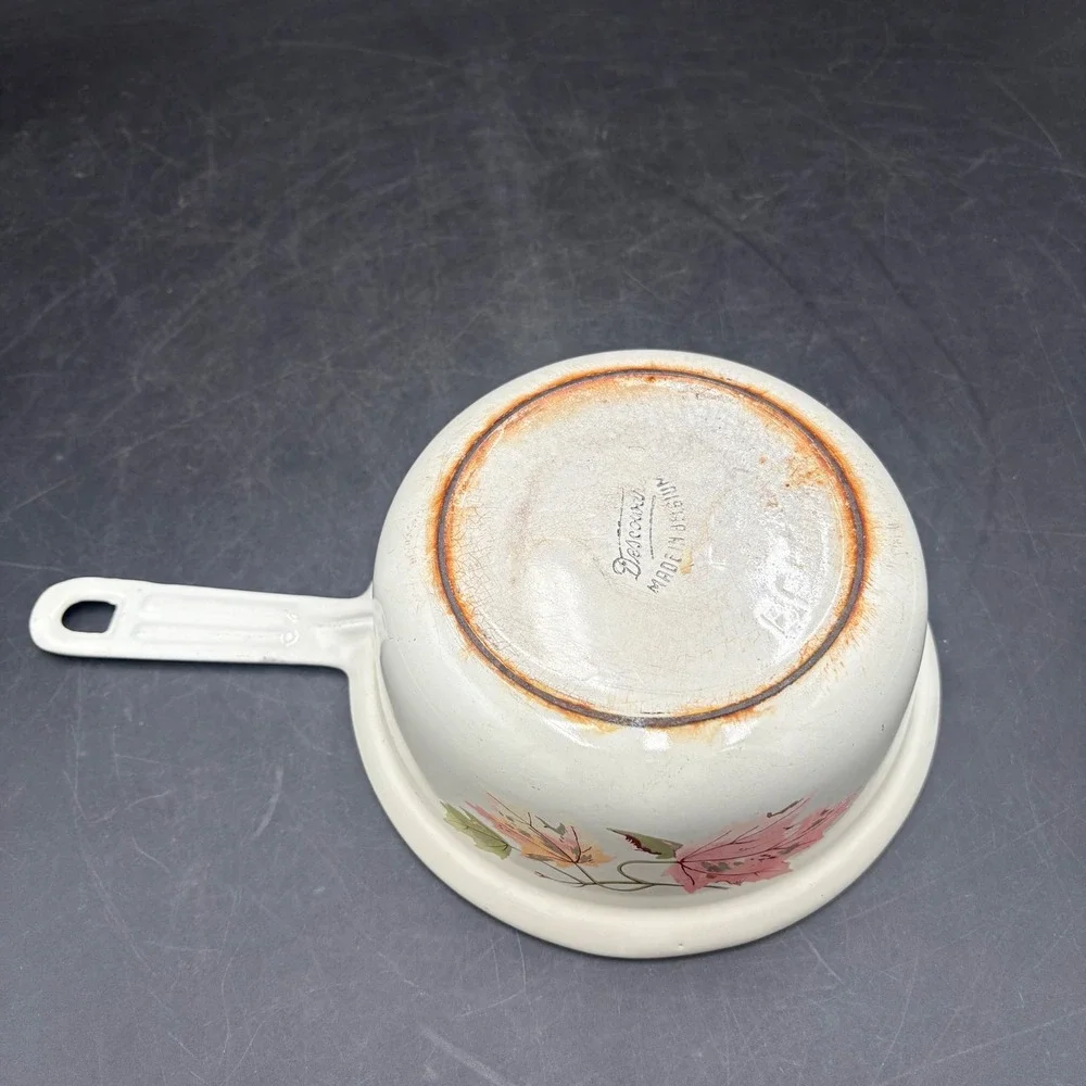 Vintage Descoware Enamel Cast Iron Saucepan Maple Leaf Made Belgium Cream No Lid